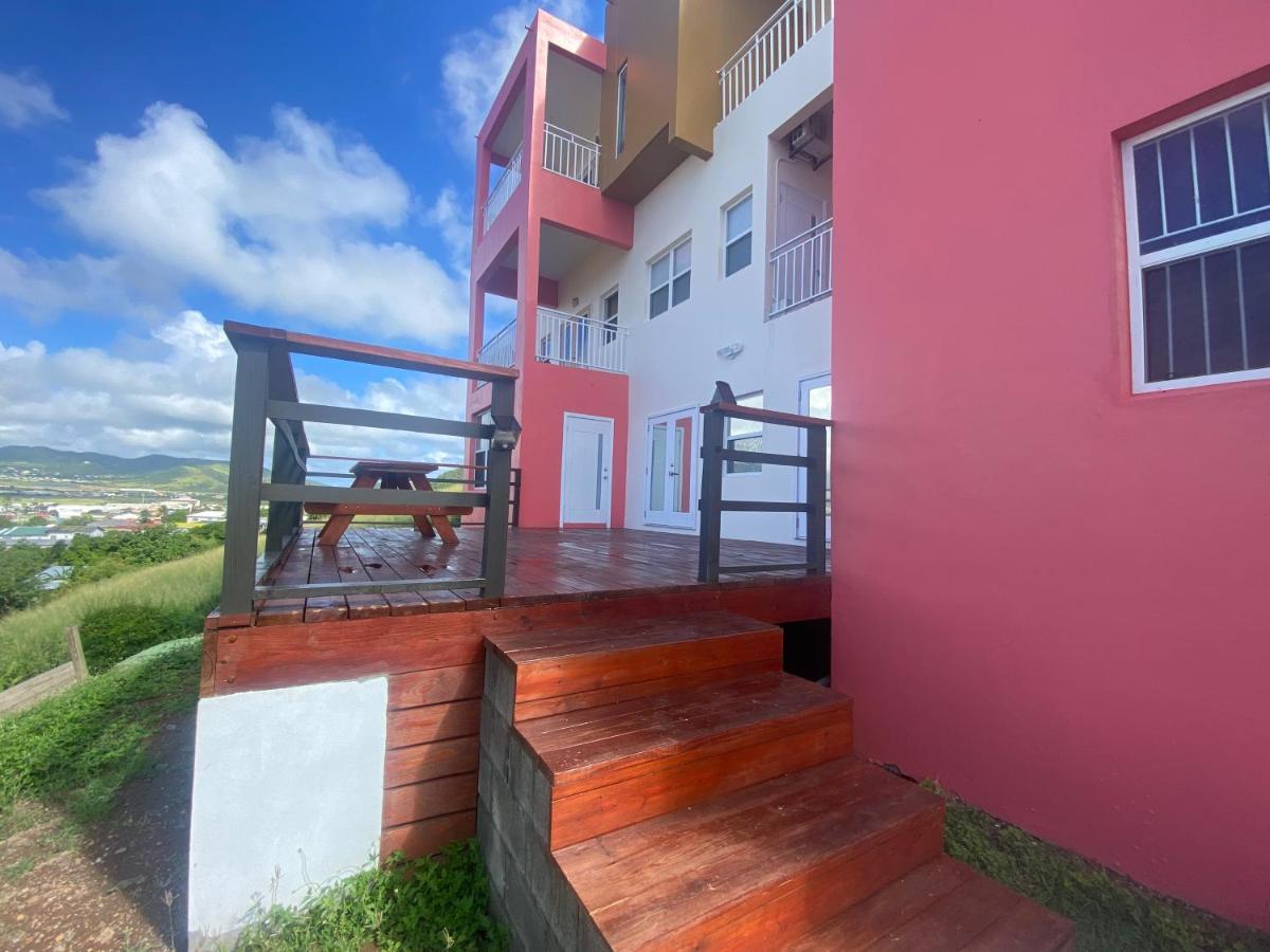 La Vue De Basseterre Apartments - Luxury In Bird Rock Kültér fotó