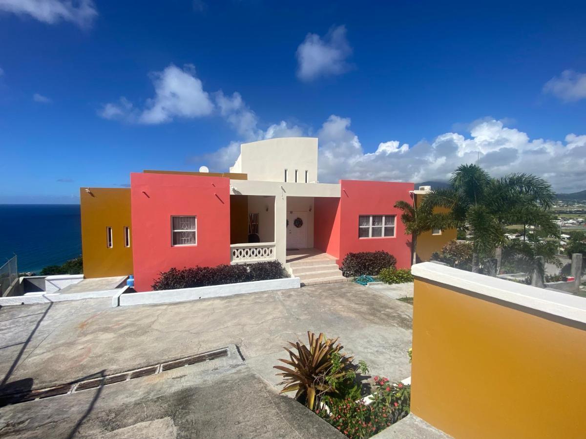 La Vue De Basseterre Apartments - Luxury In Bird Rock Kültér fotó