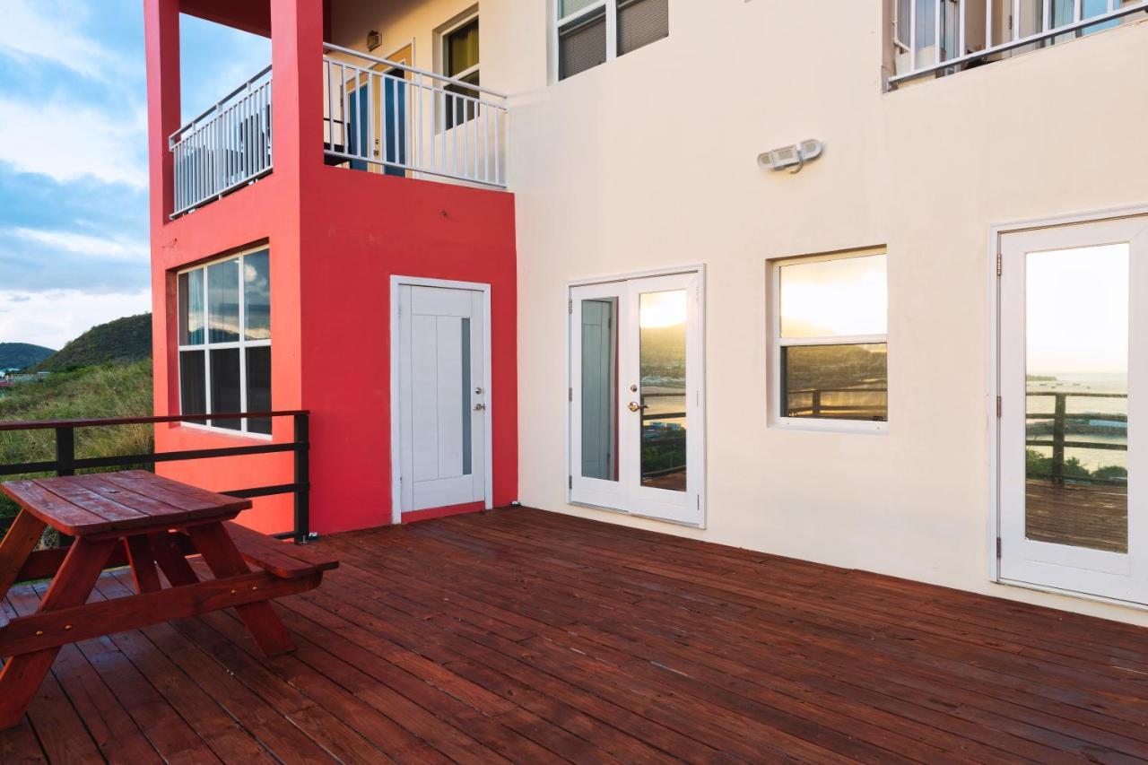 La Vue De Basseterre Apartments - Luxury In Bird Rock Kültér fotó